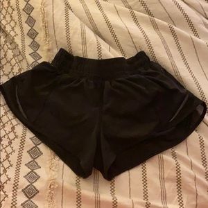 Lululemon black hotty hot shorts